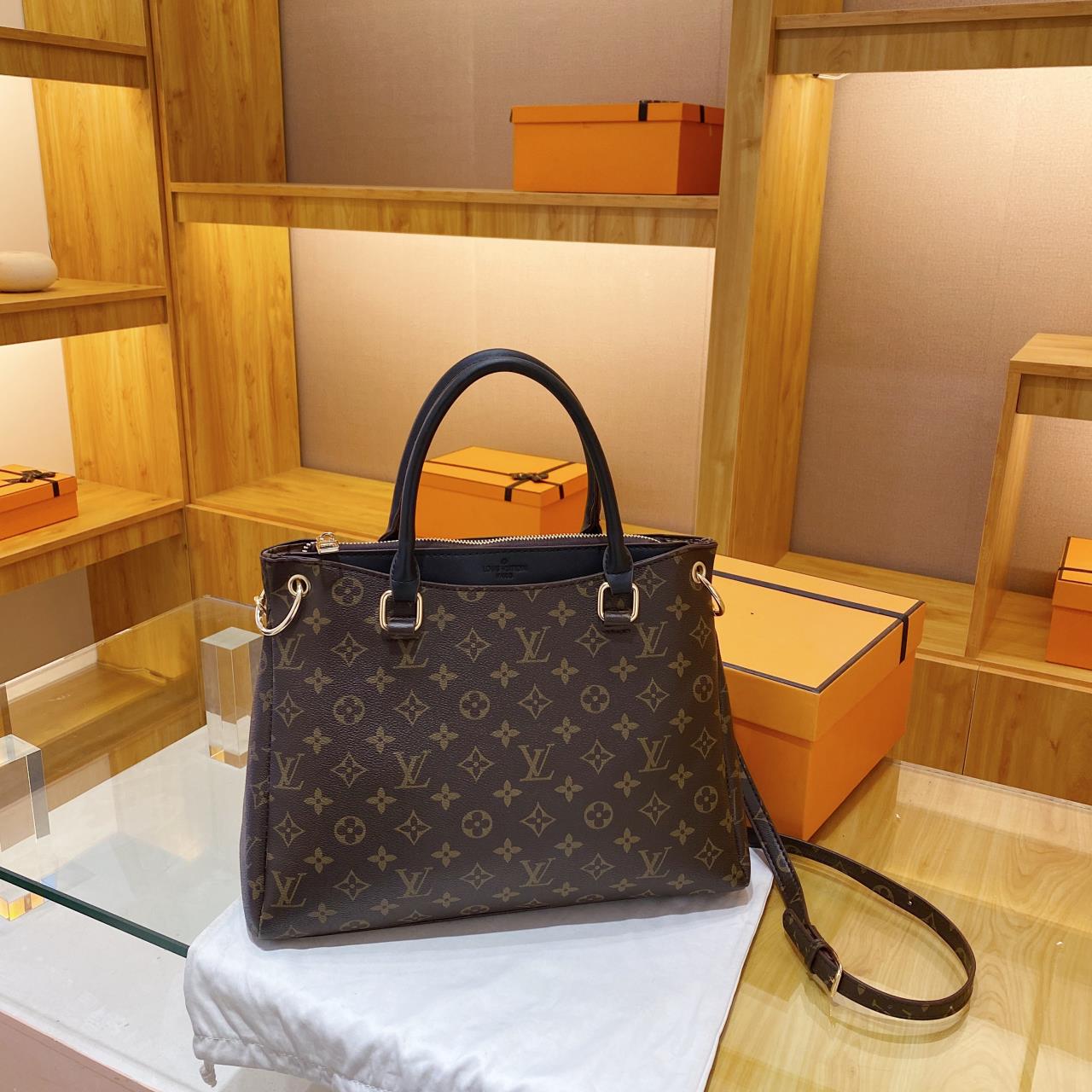 Louis Vuitton Handbag