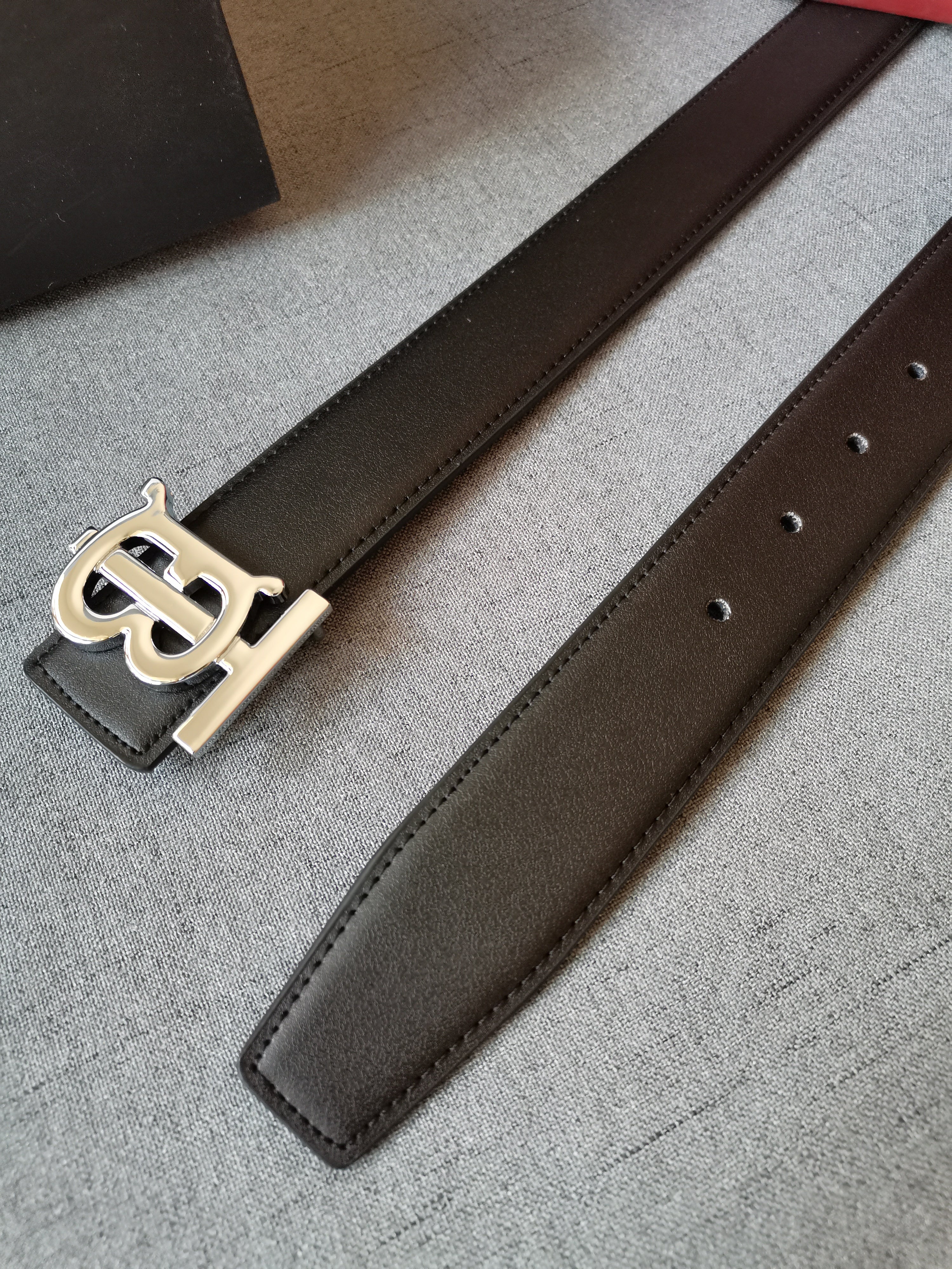 Burberry belt