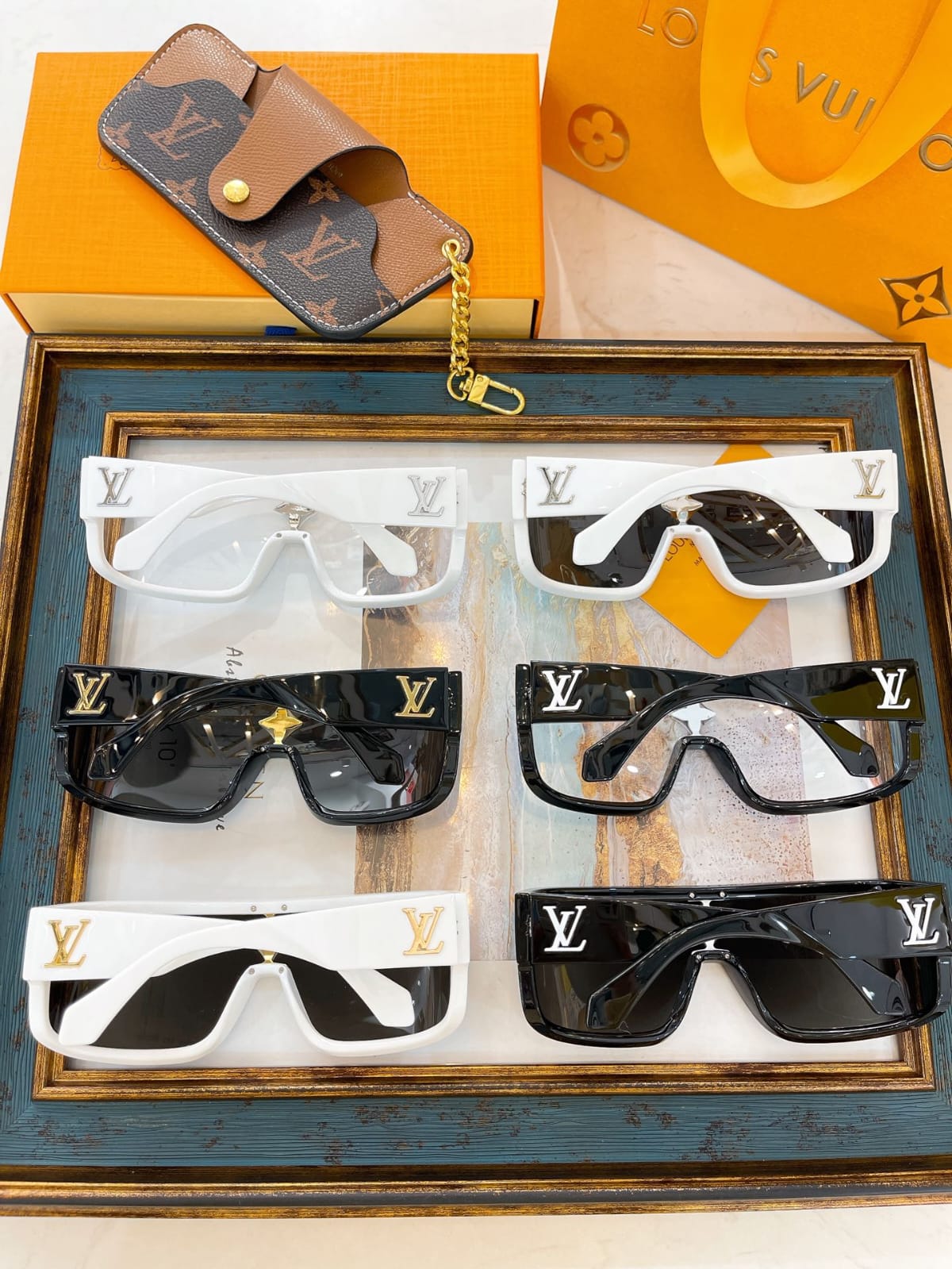 Louis Vuitton black Cyclone Sport Mask Sunglasses